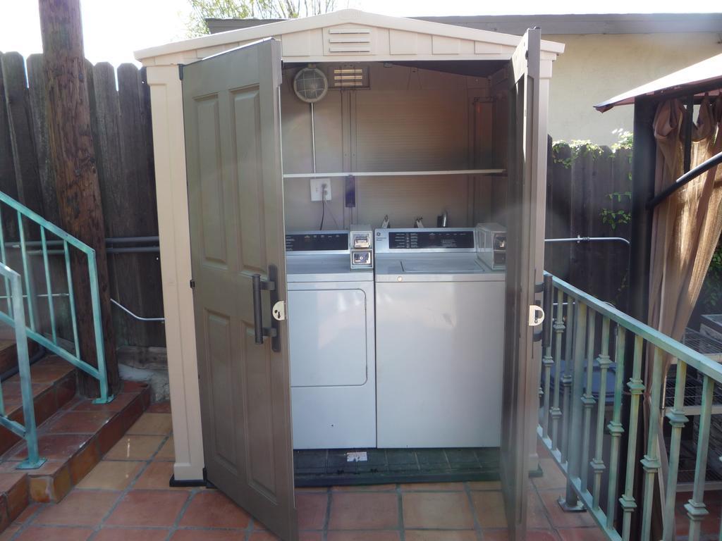 Woodland Hills Calabasas Guesthouses Los Angeles Eksteriør bilde